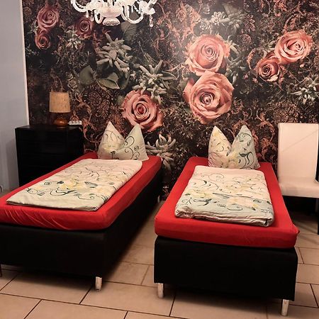 Bauernhof Privatzimmer Hortus Sandrine Gemeinschaftsbad Free Wifi Hausbreitenbach Luaran gambar